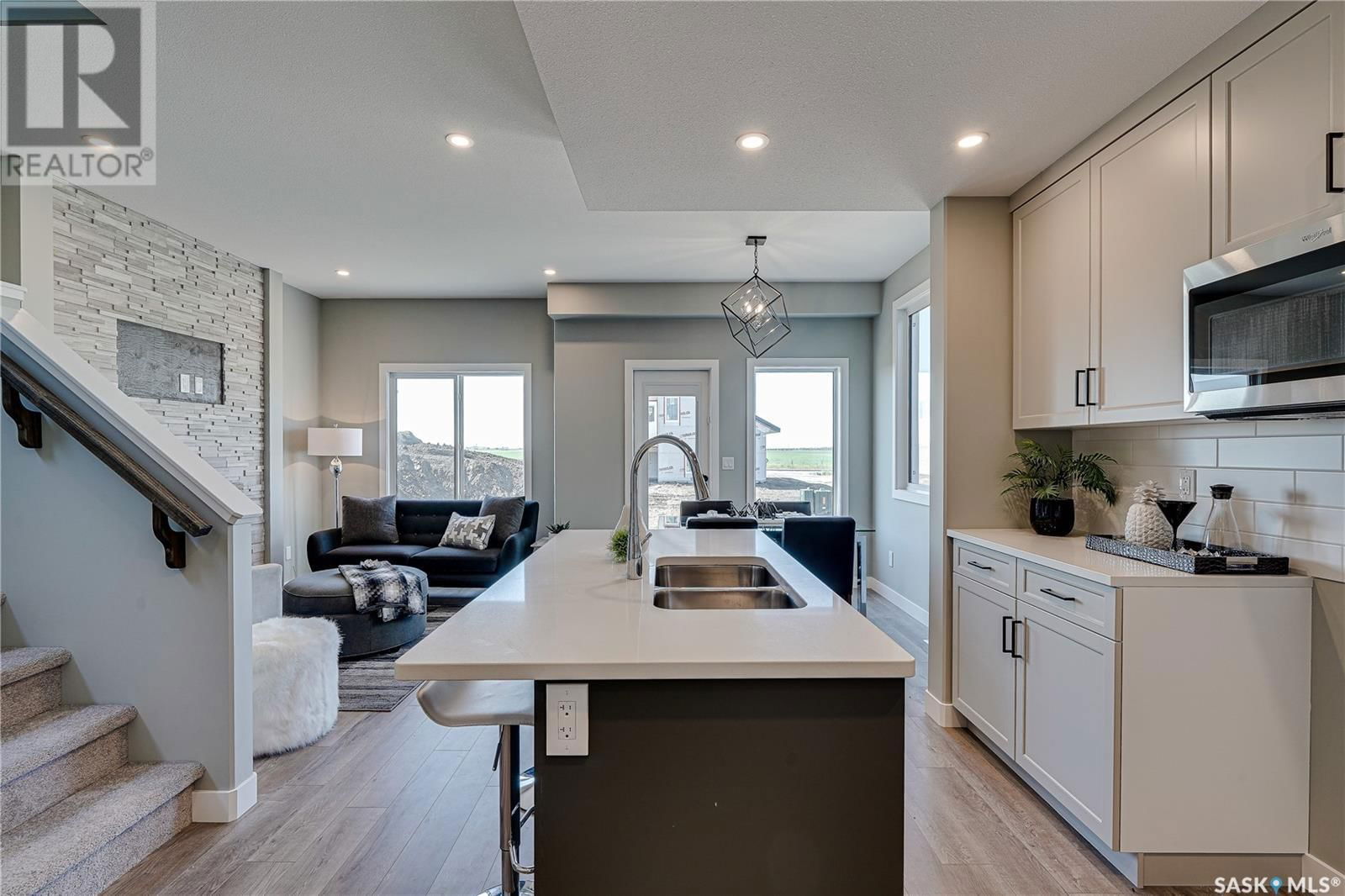202 ANTONINI COURT Image 3