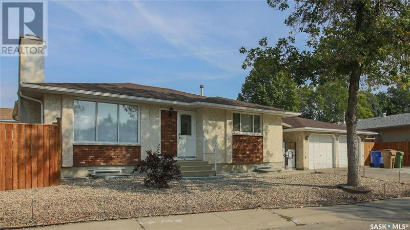 122 Dale Crescent Regina, Saskatchewan