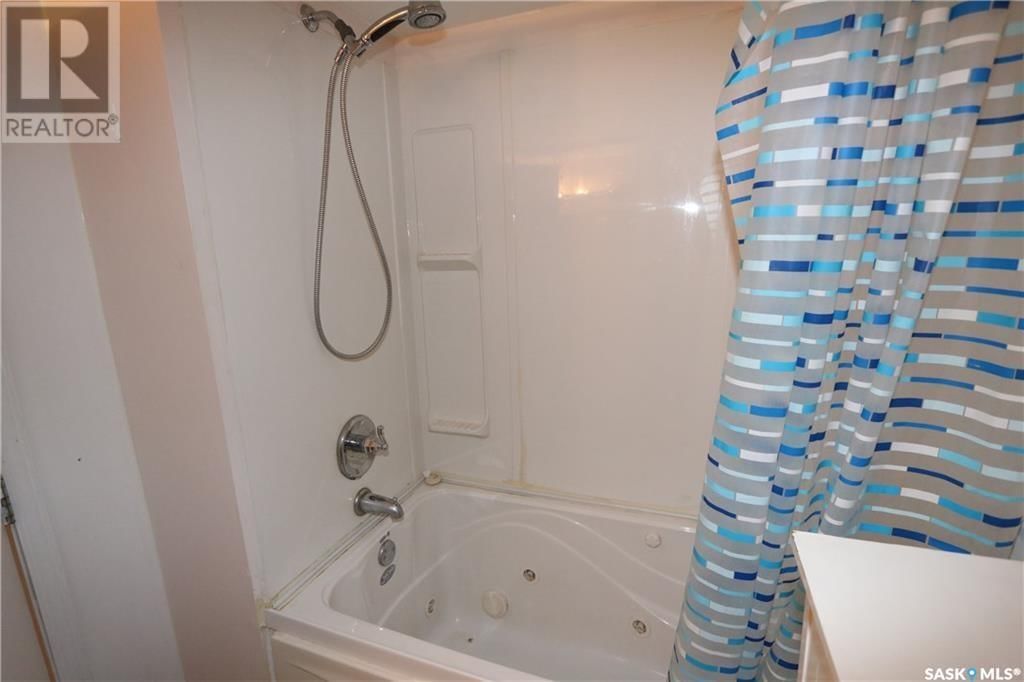 1214 Victoria Avenue Regina, Saskatchewan