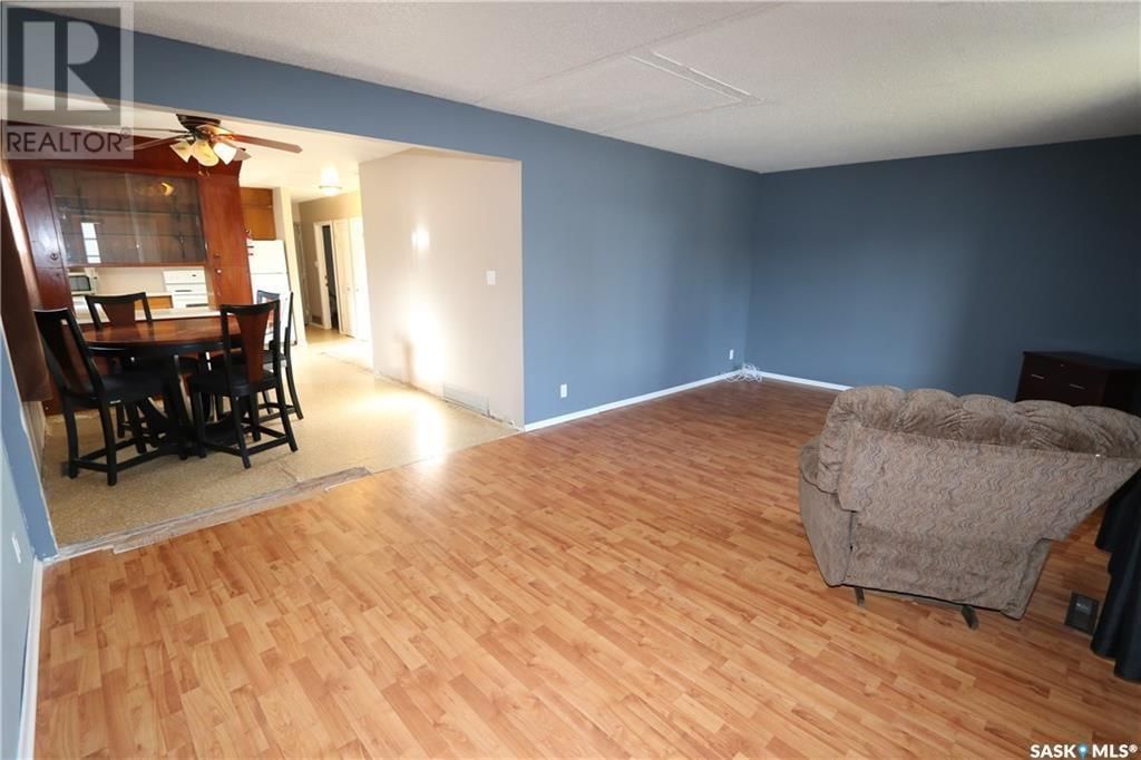 1214 Victoria Avenue Regina, Saskatchewan