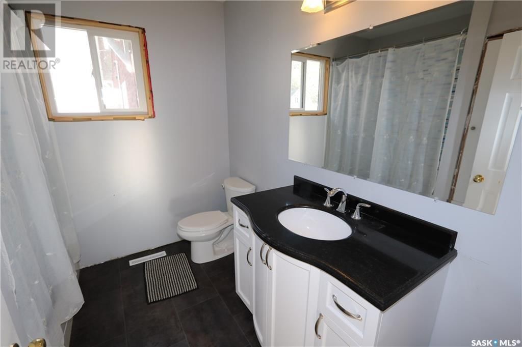 1214 Victoria Avenue Regina, Saskatchewan