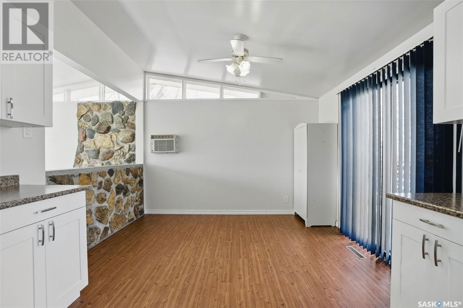 214 DRAKE AVENUE Image 5