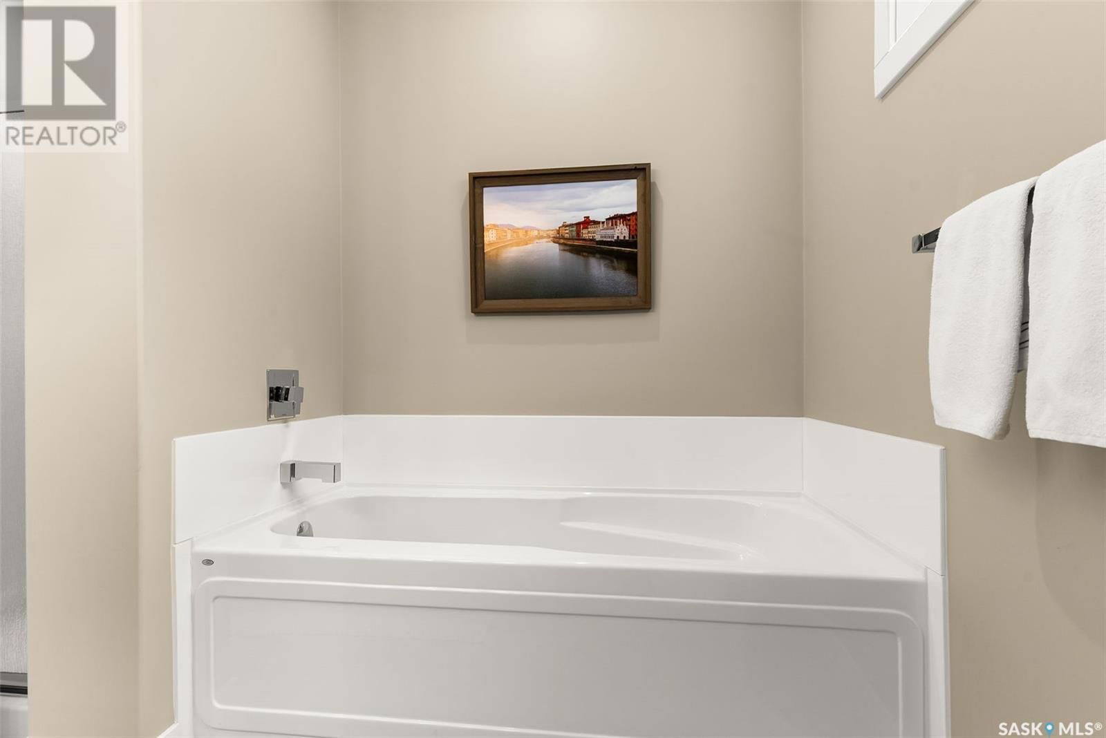 3886 Goldfinch Way Regina, Saskatchewan