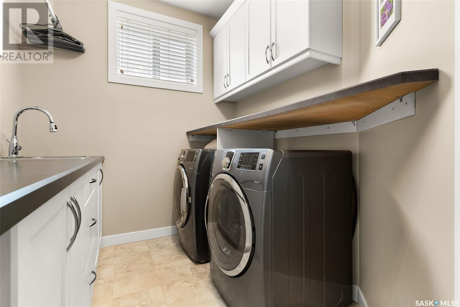 3886 Goldfinch Way Regina, Saskatchewan