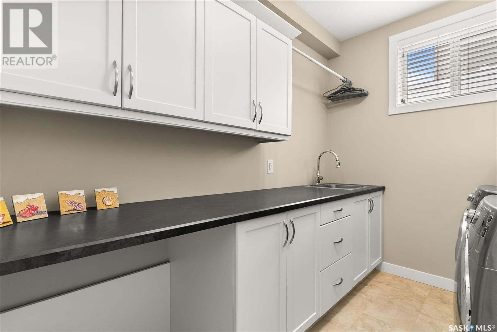 3886 Goldfinch Way Regina, Saskatchewan