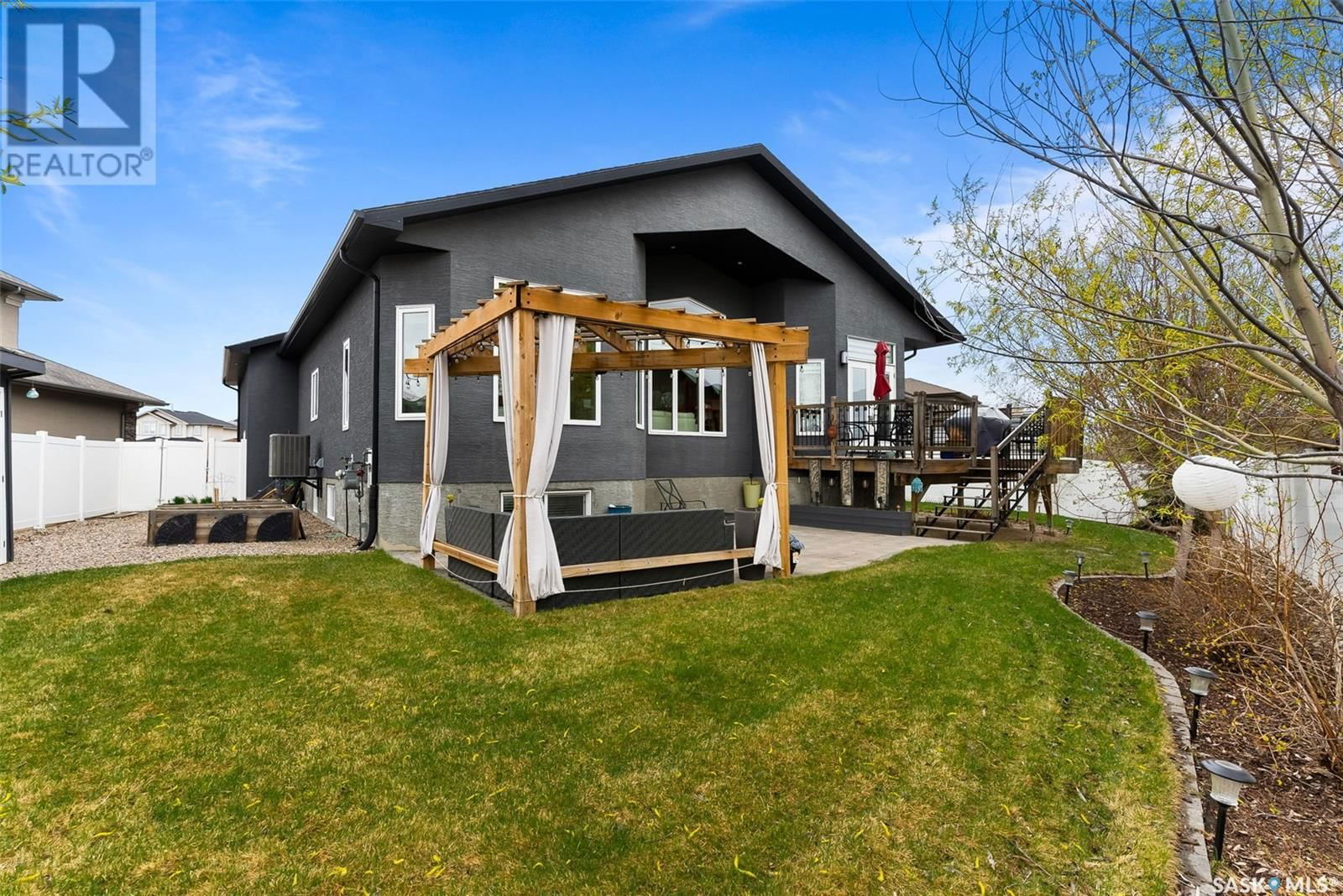 3886 Goldfinch Way Regina, Saskatchewan