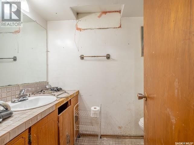 103 Elmview Road Regina, Saskatchewan