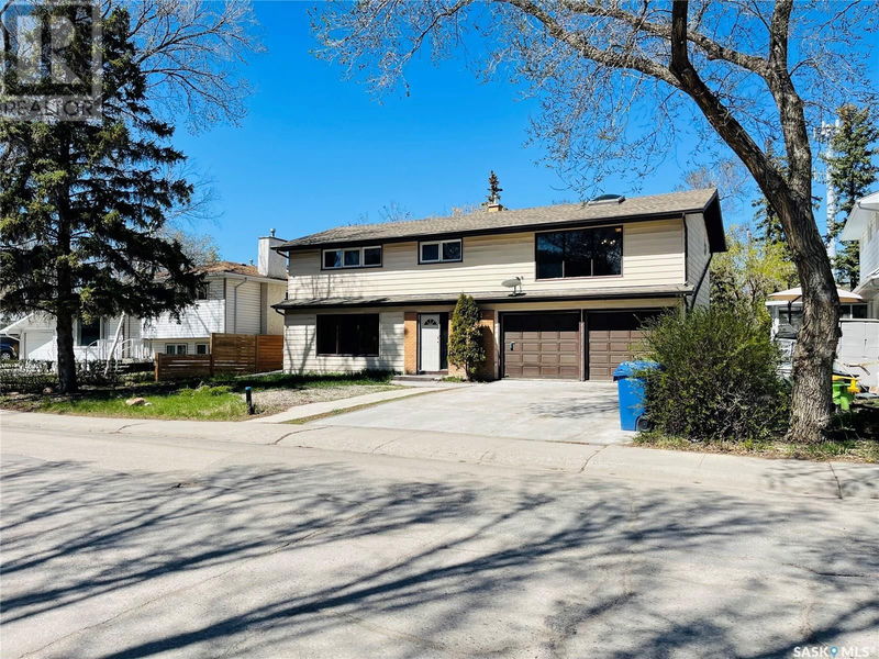 4306 Castle Road Regina, Saskatchewan