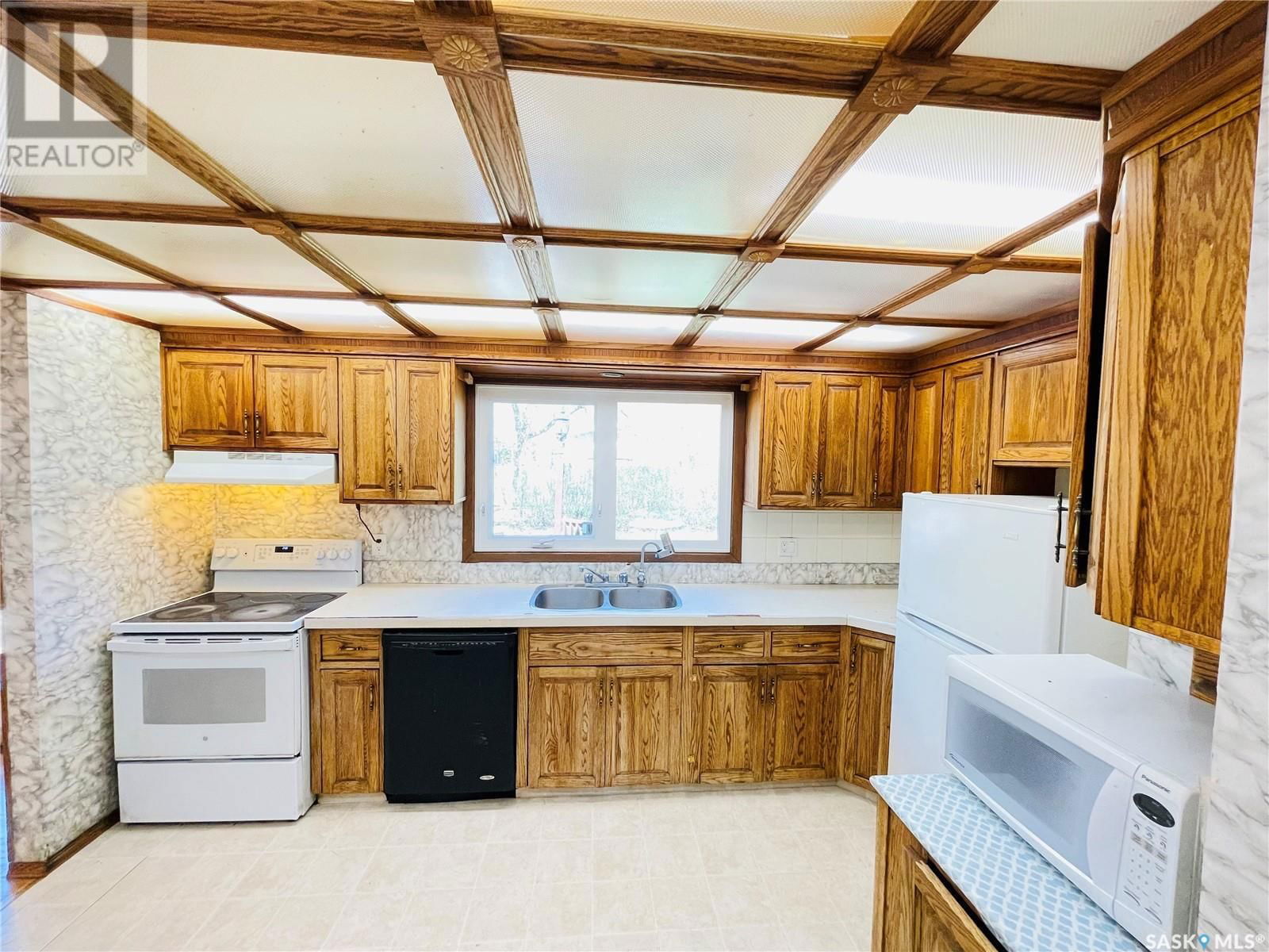 4306 Castle Road Regina, Saskatchewan