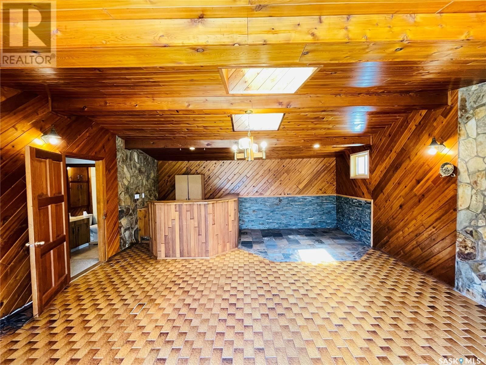 4306 Castle Road Regina, Saskatchewan