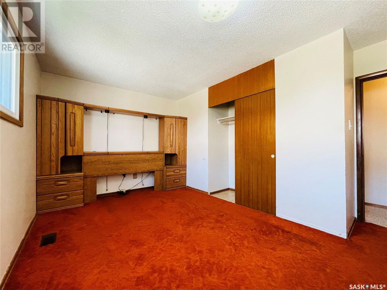 4306 Castle Road Regina, Saskatchewan
