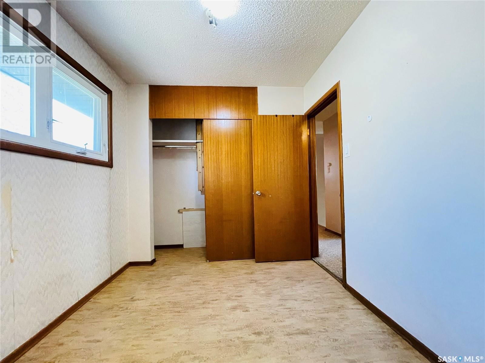 4306 Castle Road Regina, Saskatchewan