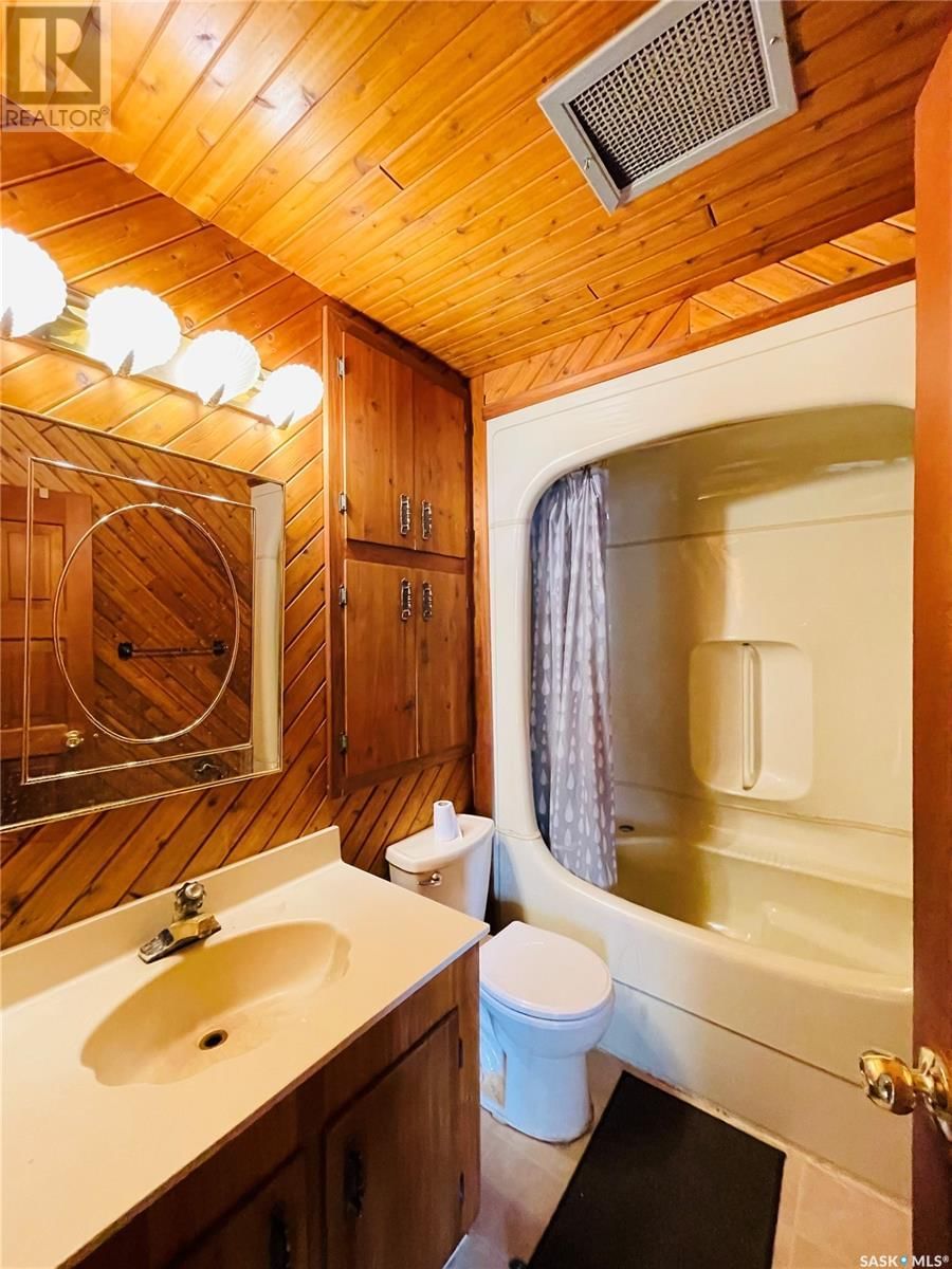 4306 Castle Road Regina, Saskatchewan
