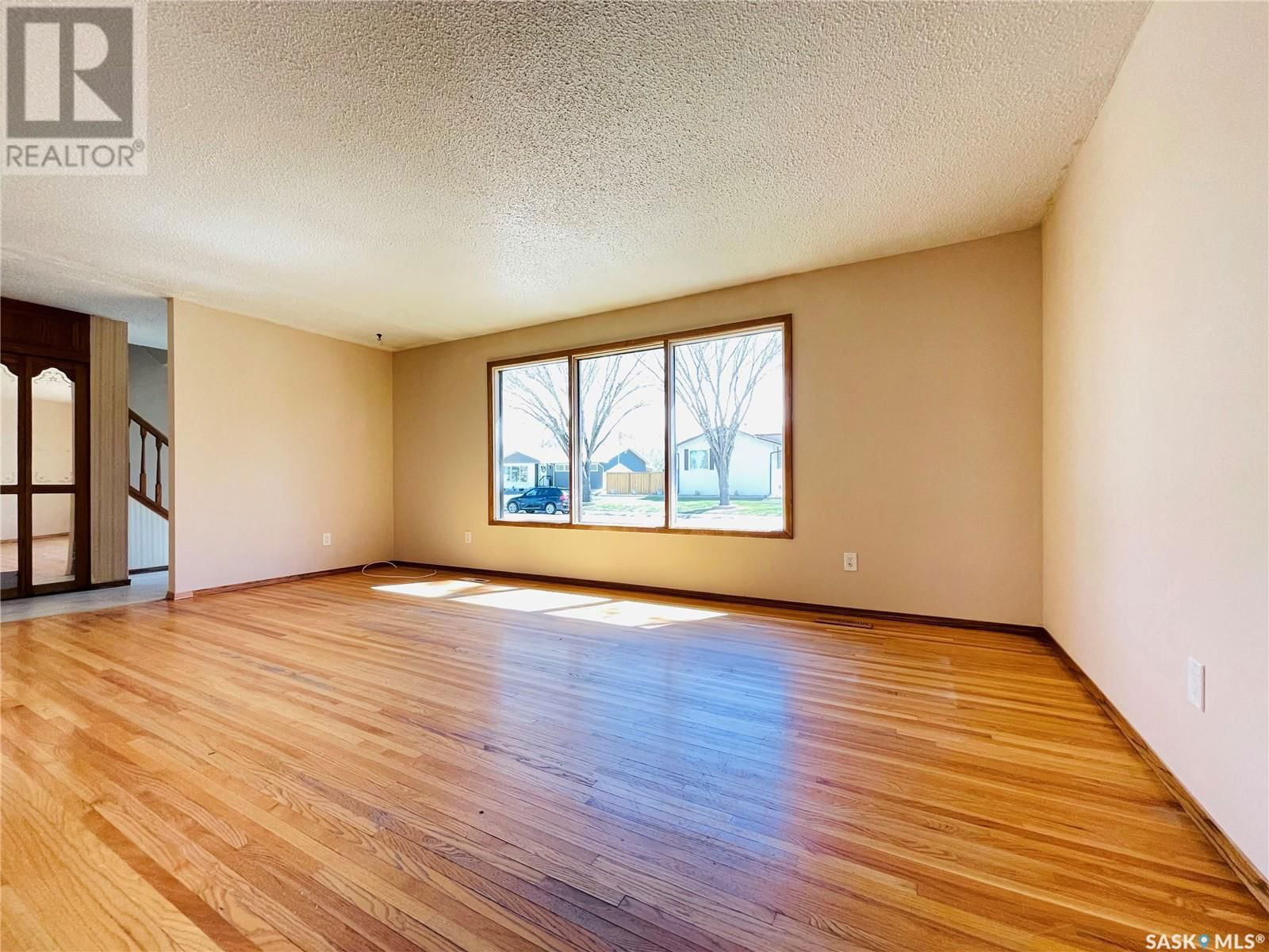 4306 Castle Road Regina, Saskatchewan