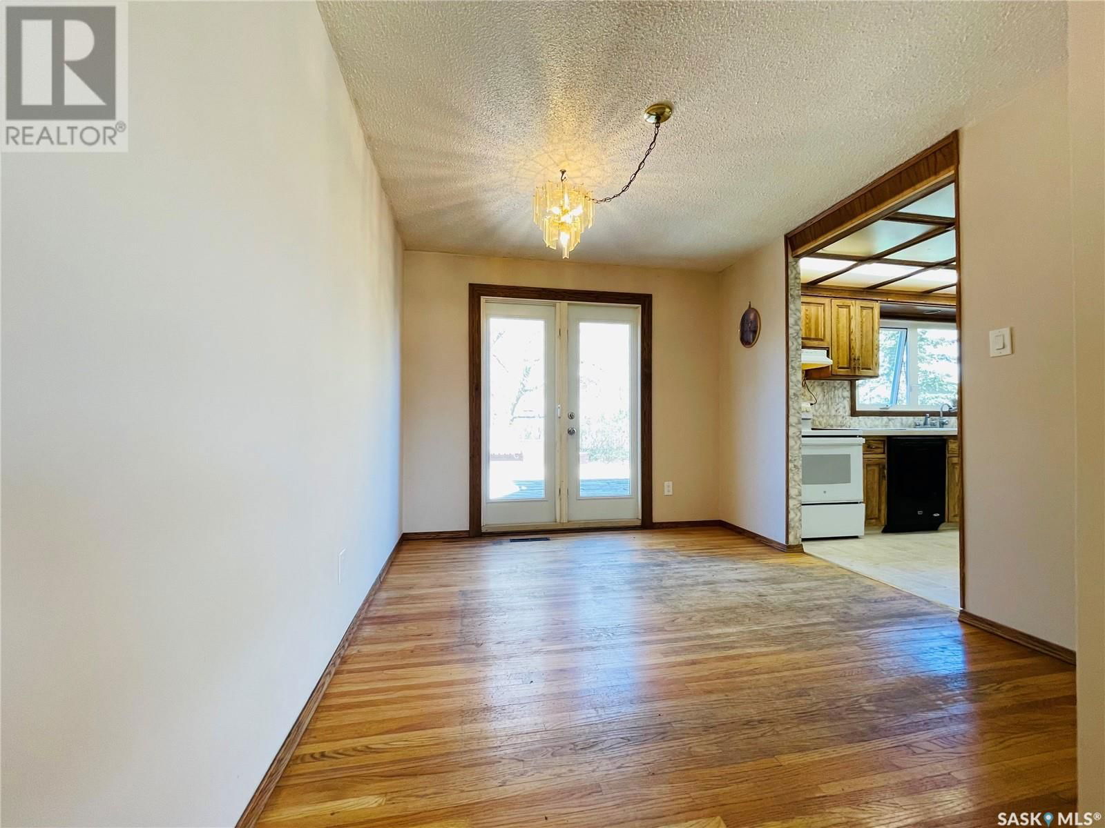 4306 Castle Road Regina, Saskatchewan