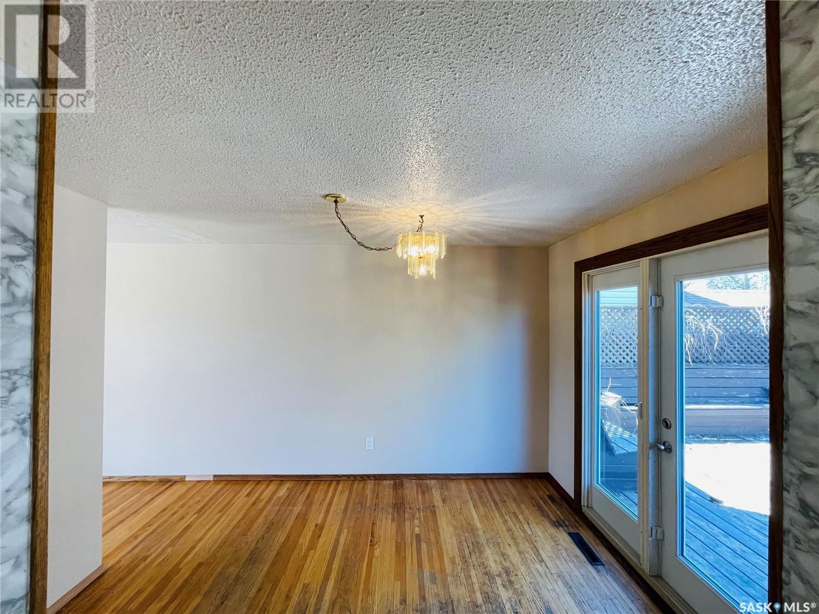 4306 Castle Road Regina, Saskatchewan