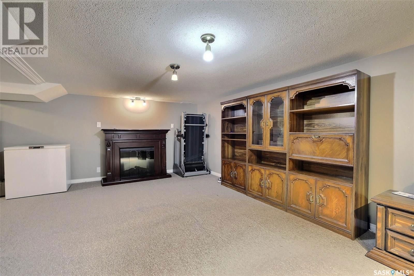 32 Dowie Bay Regina, Saskatchewan