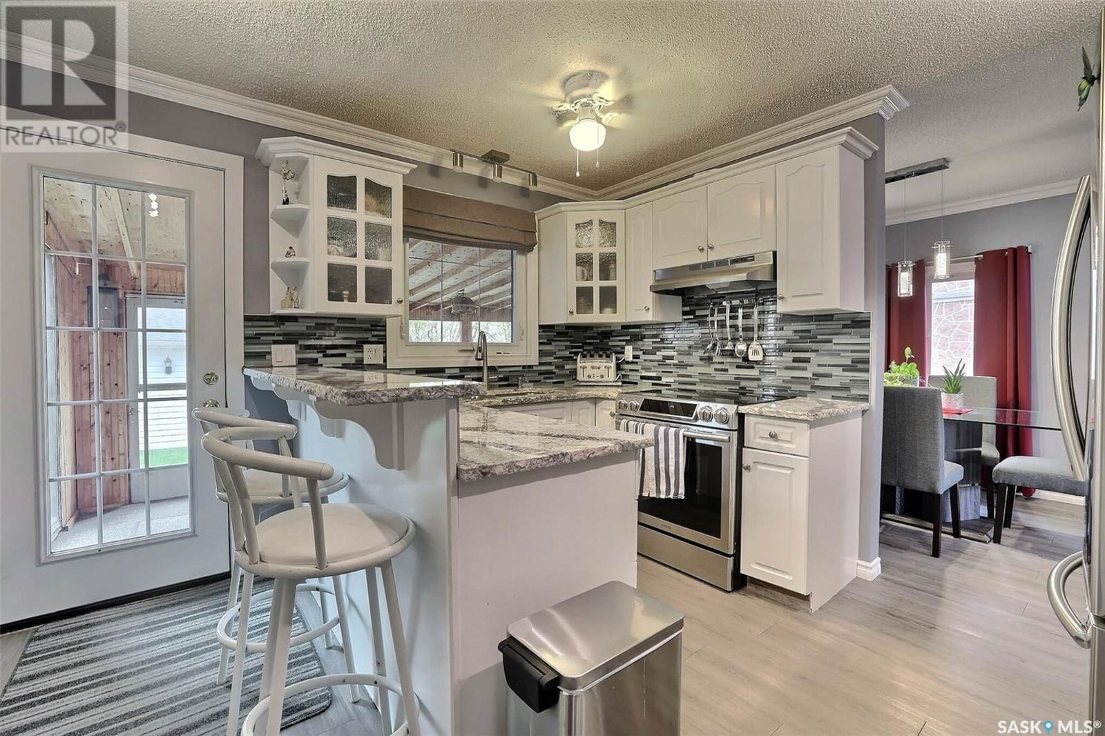 32 Dowie Bay Regina, Saskatchewan