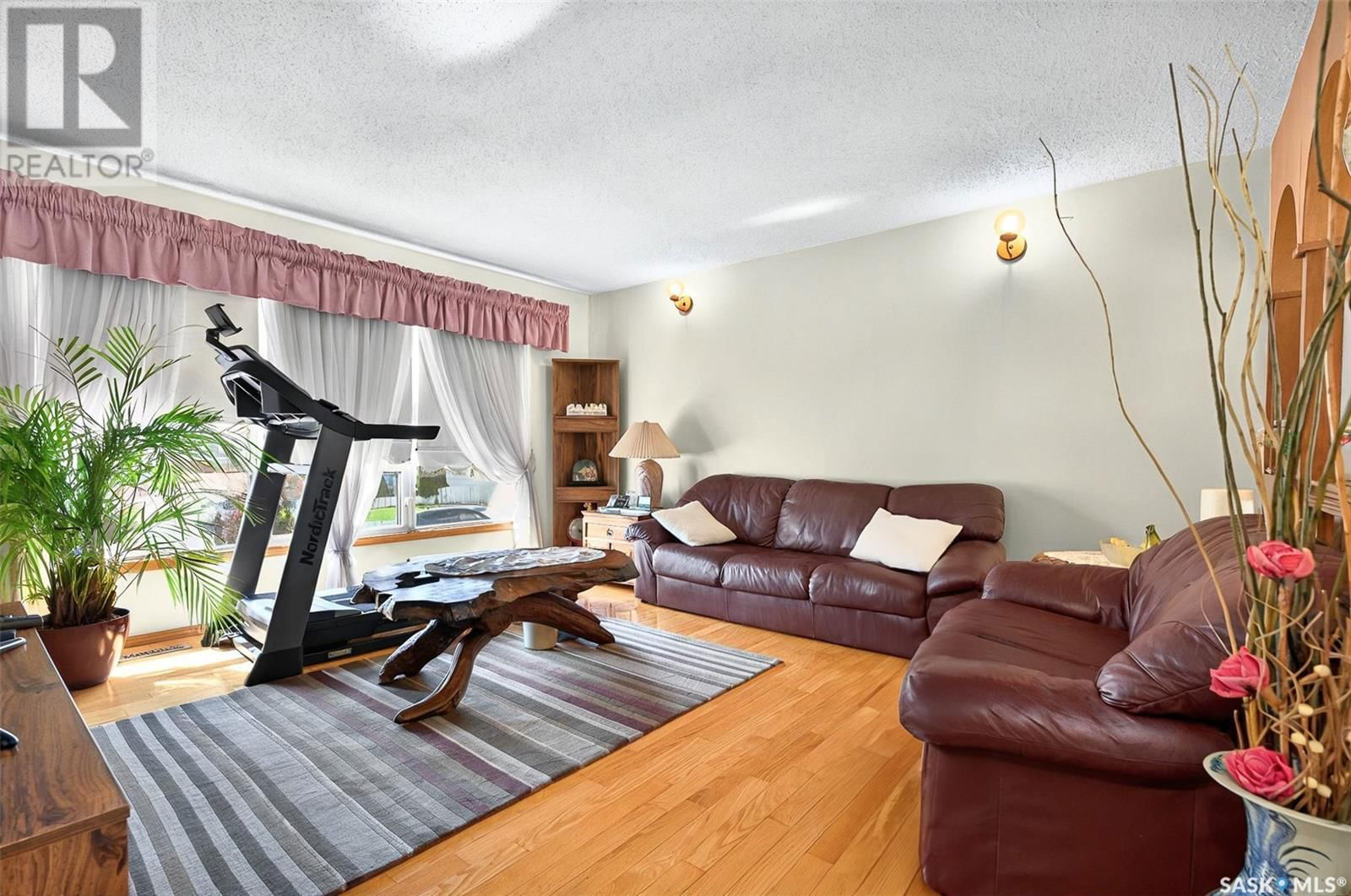 1523 CREE CRESCENT Image 12