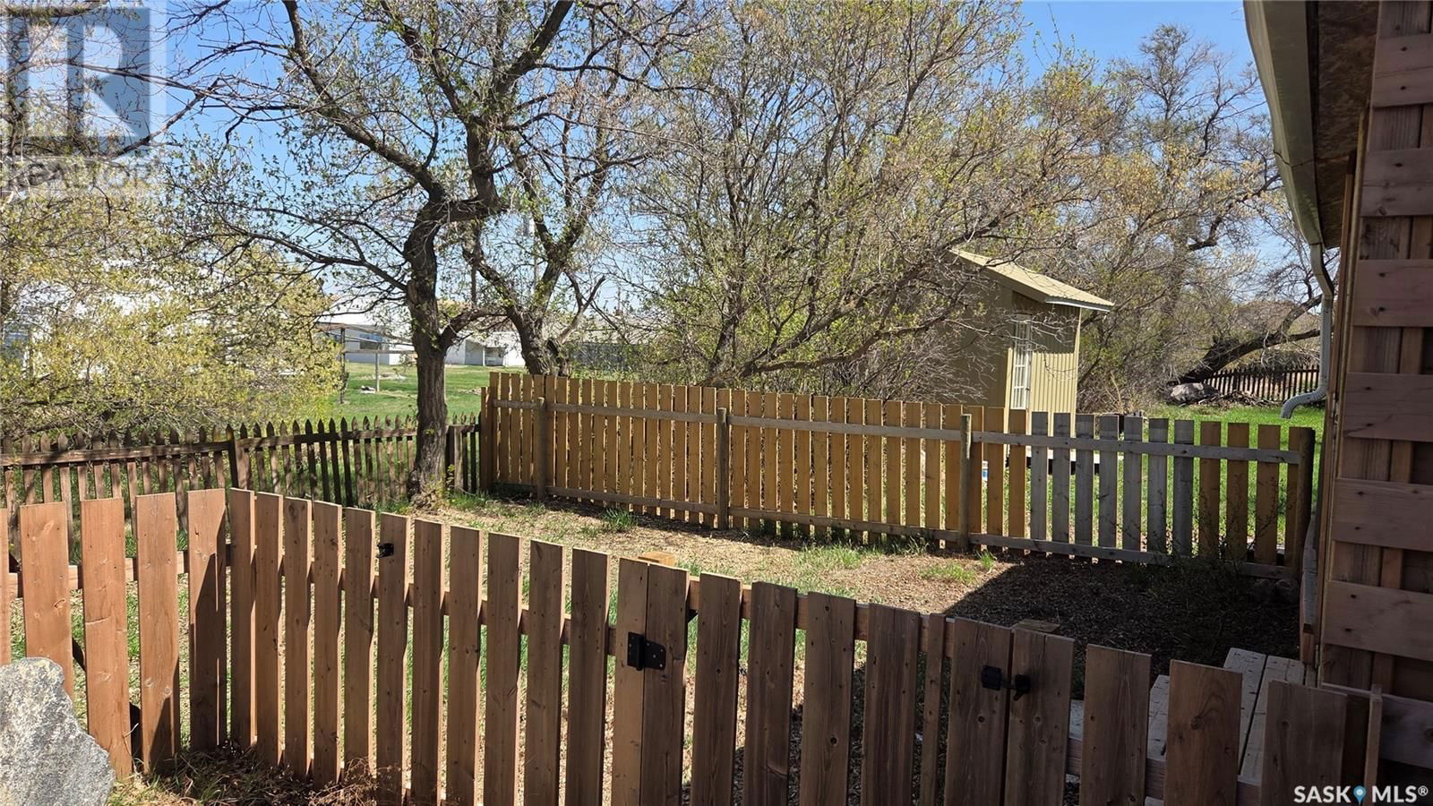 Lot 33-40 1ST AVENUE Image 3