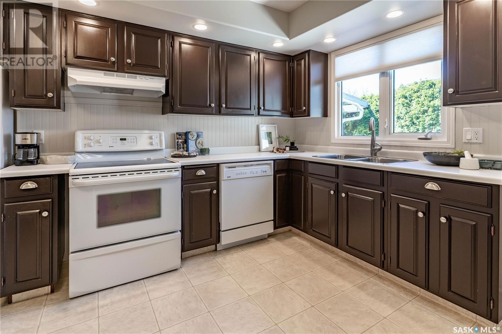 210 La Loche Terrace Saskatoon, Saskatchewan