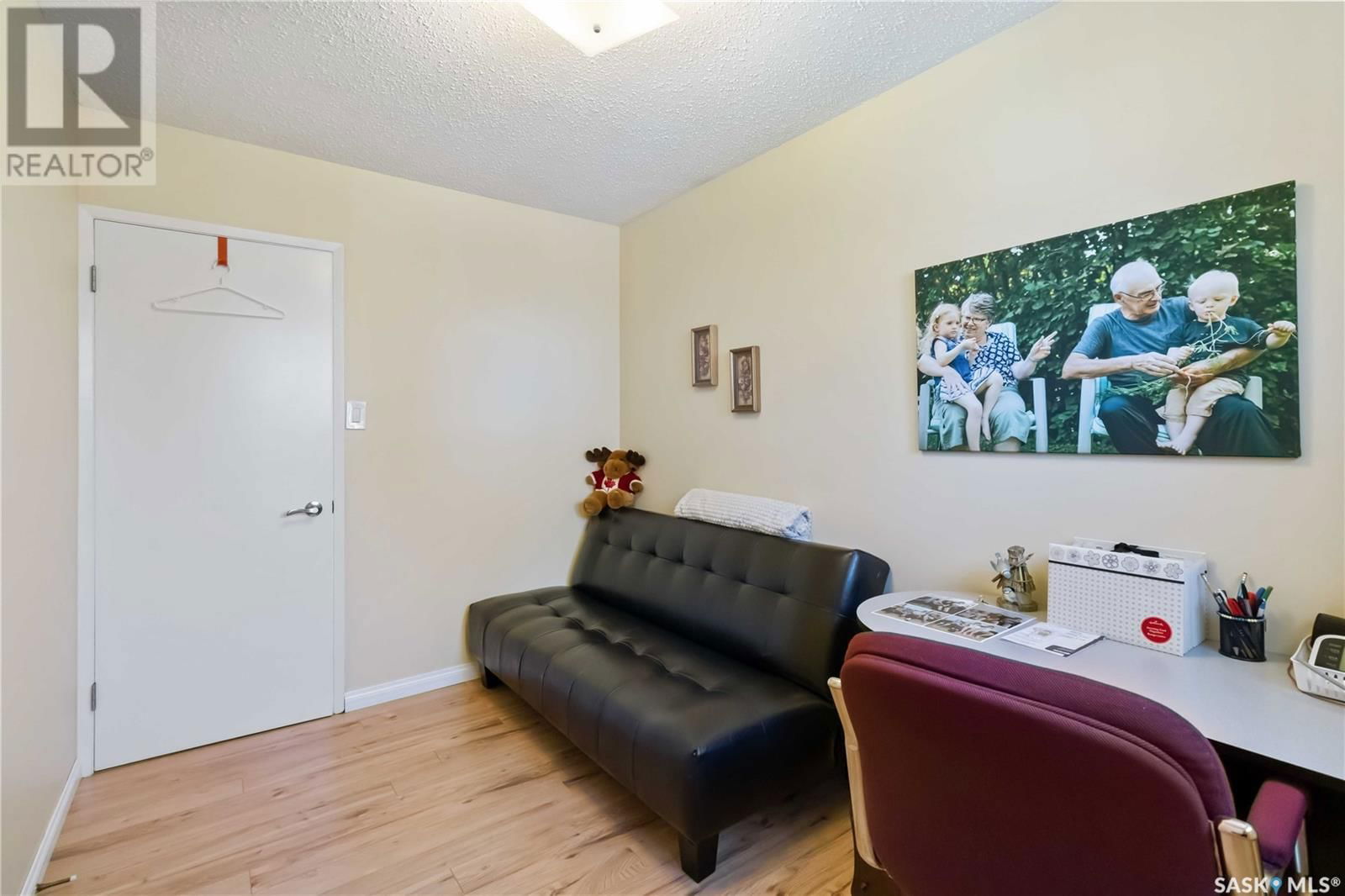 1045 Mahoney Avenue Saskatoon, Saskatchewan