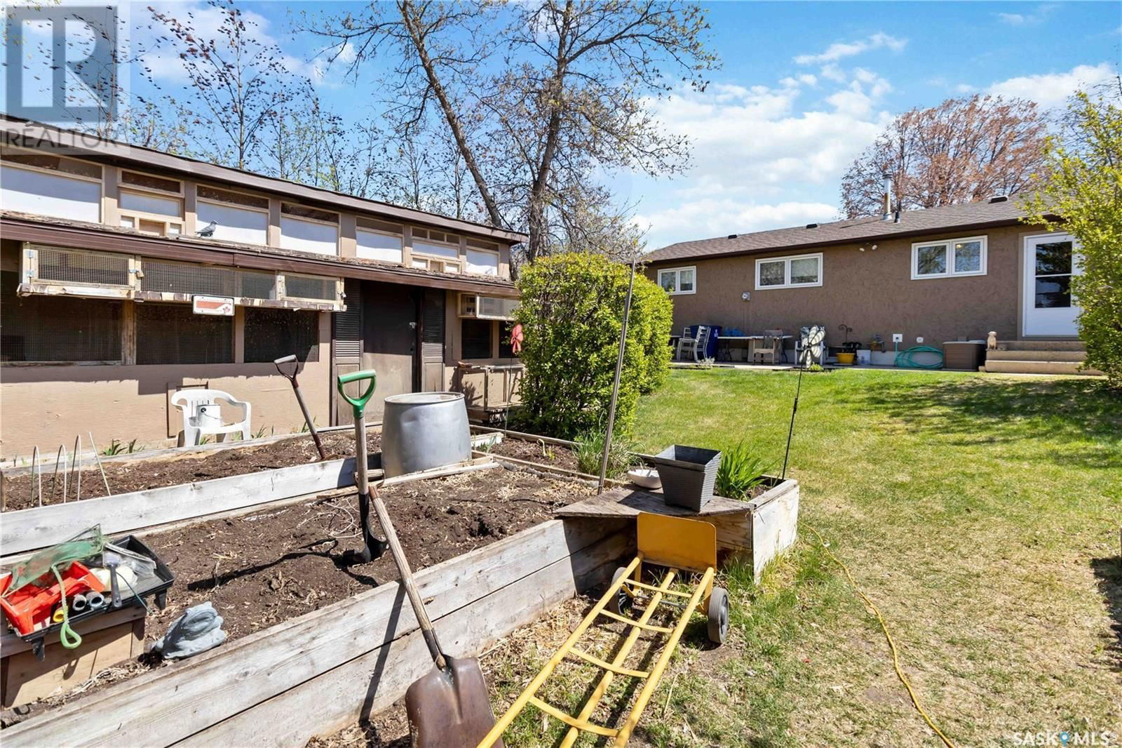 1045 Mahoney Avenue Saskatoon, Saskatchewan