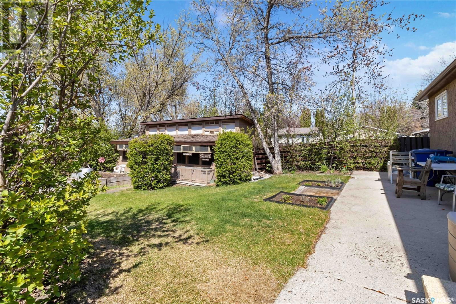 1045 Mahoney Avenue Saskatoon, Saskatchewan