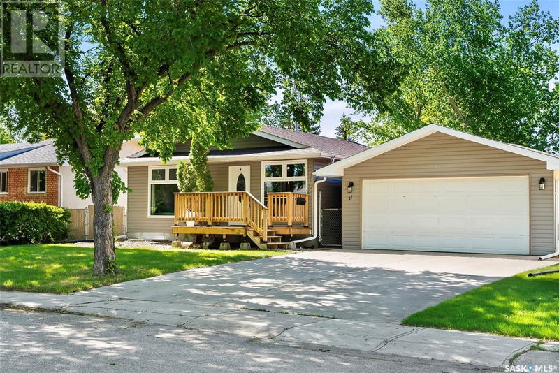 27 Price Crescent Regina, Saskatchewan
