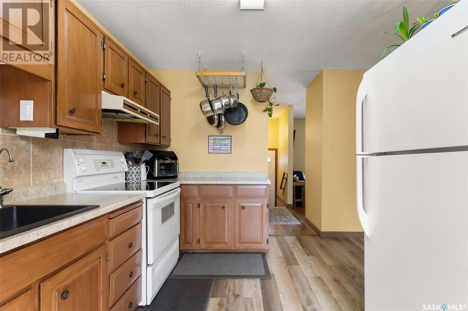 3308 Grant Road Regina, Saskatchewan
