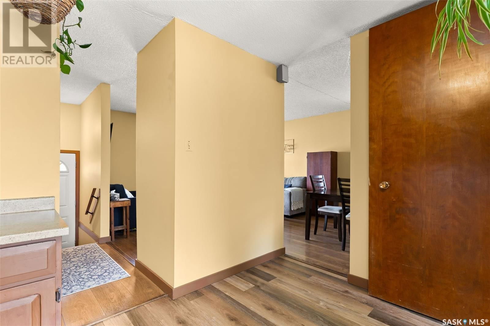 3308 Grant Road Regina, Saskatchewan