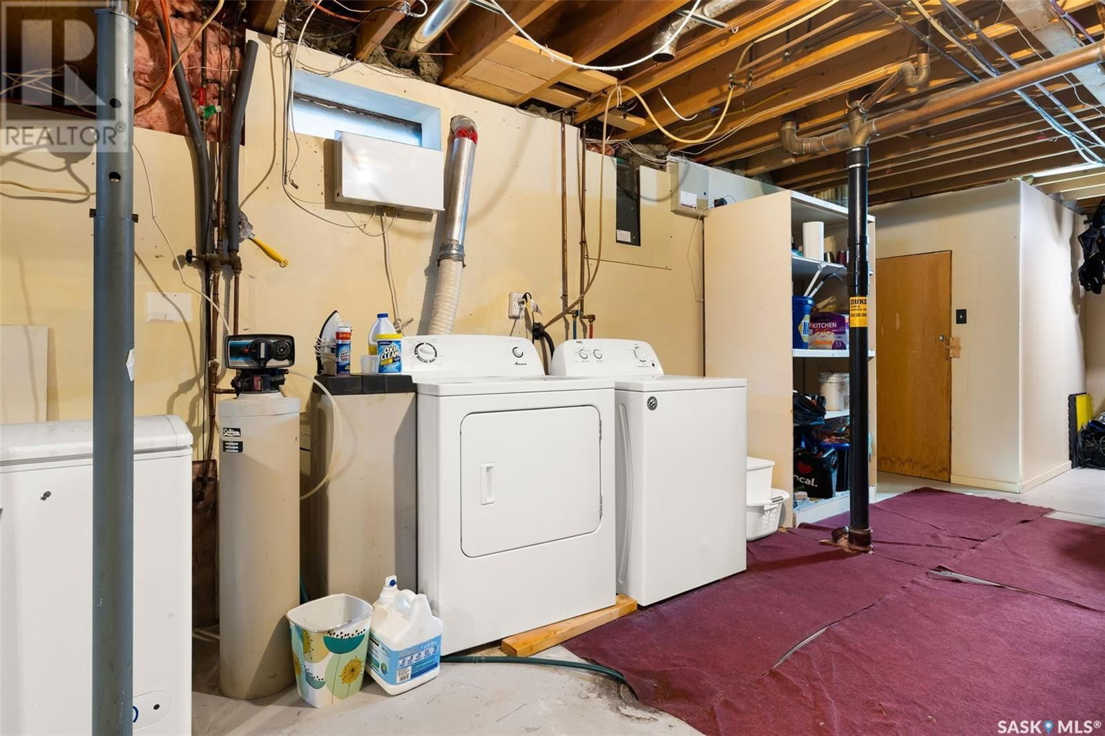 3308 Grant Road Regina, Saskatchewan