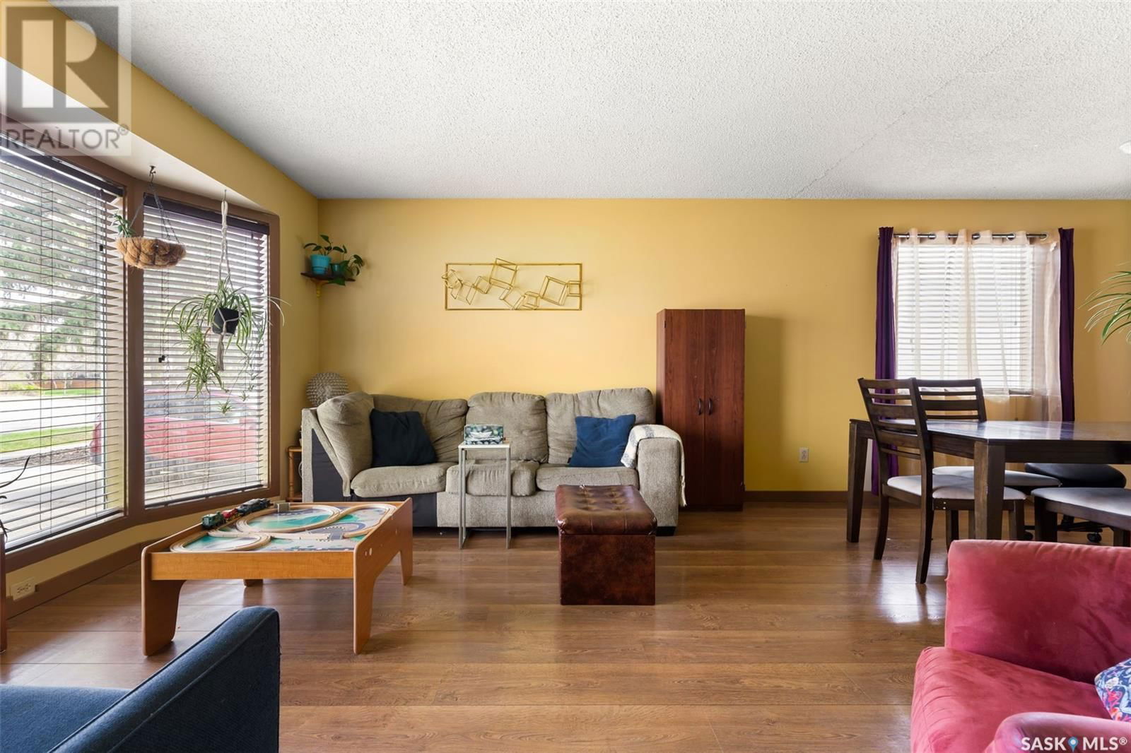 3308 Grant Road Regina, Saskatchewan