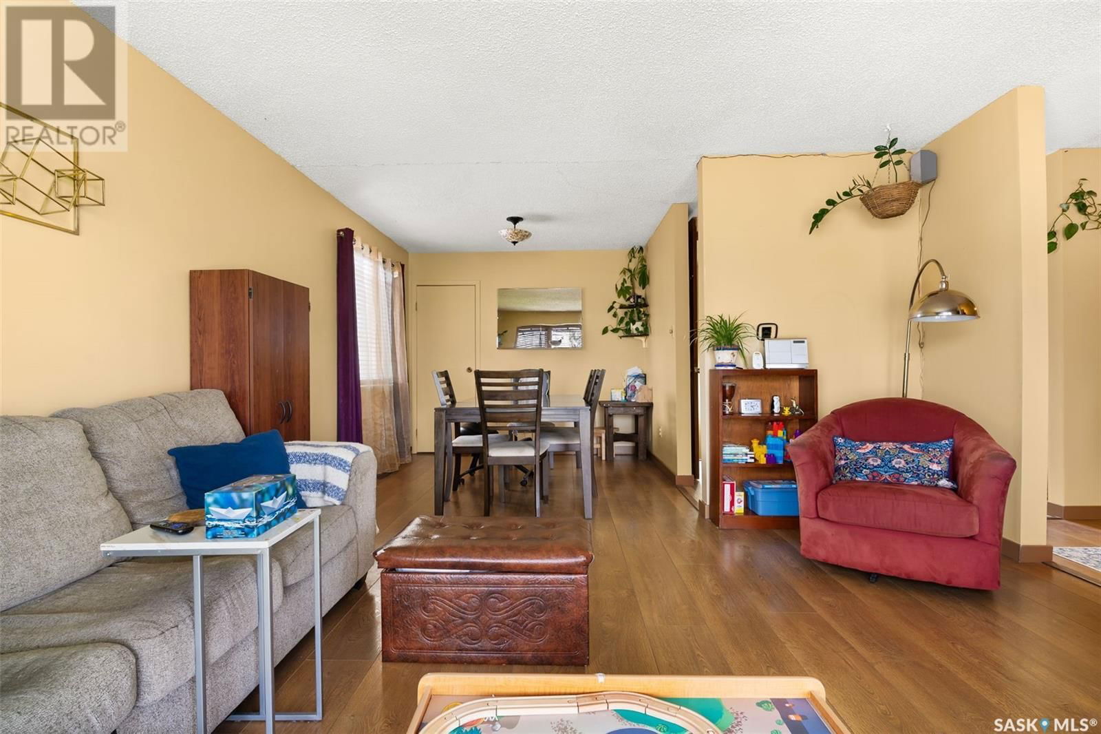 3308 Grant Road Regina, Saskatchewan