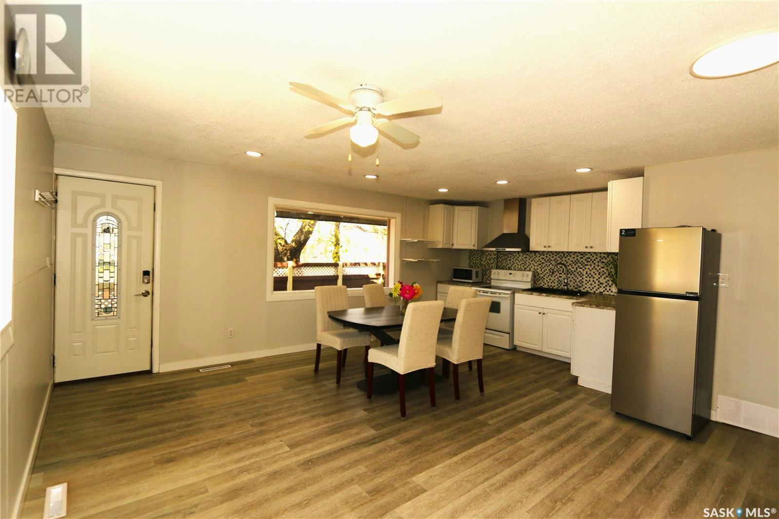 271 BROAD STREET Image 3