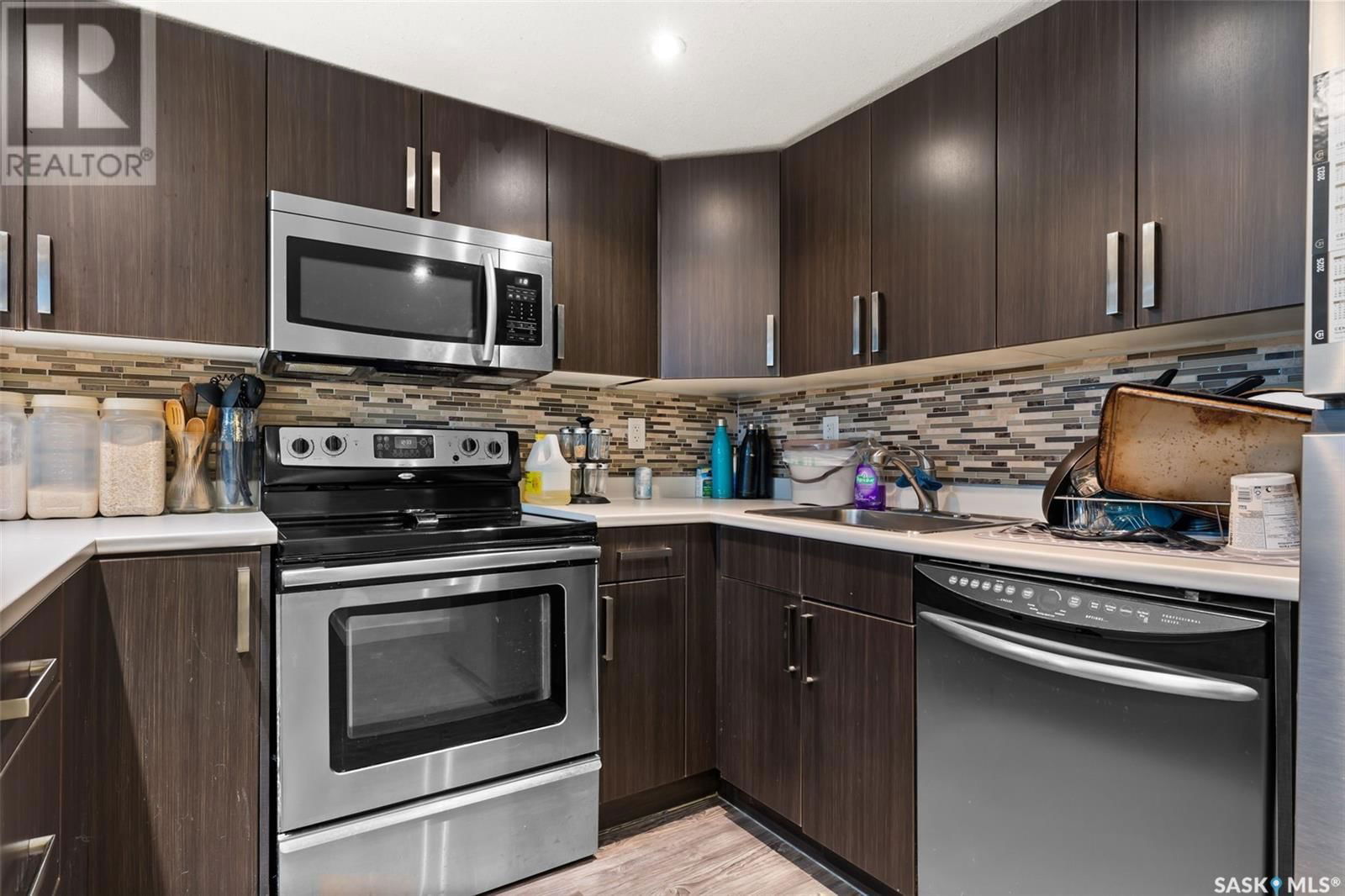 1609 Uhrich Avenue Regina, Saskatchewan