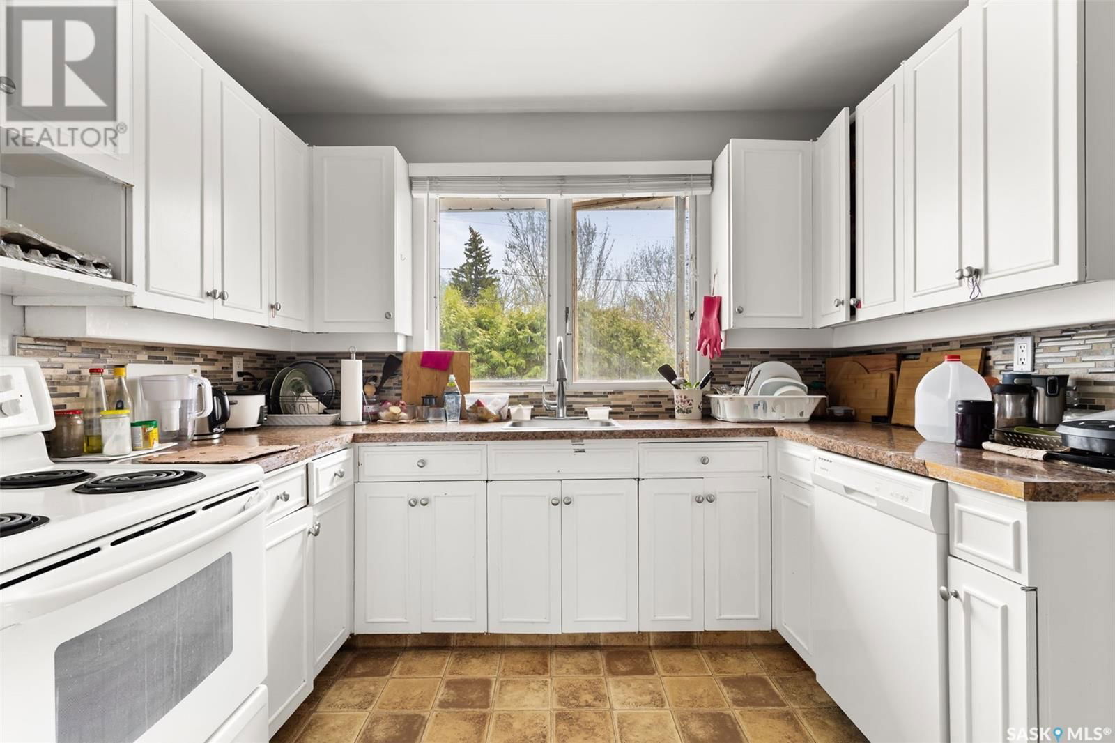 1609 Uhrich Avenue Regina, Saskatchewan