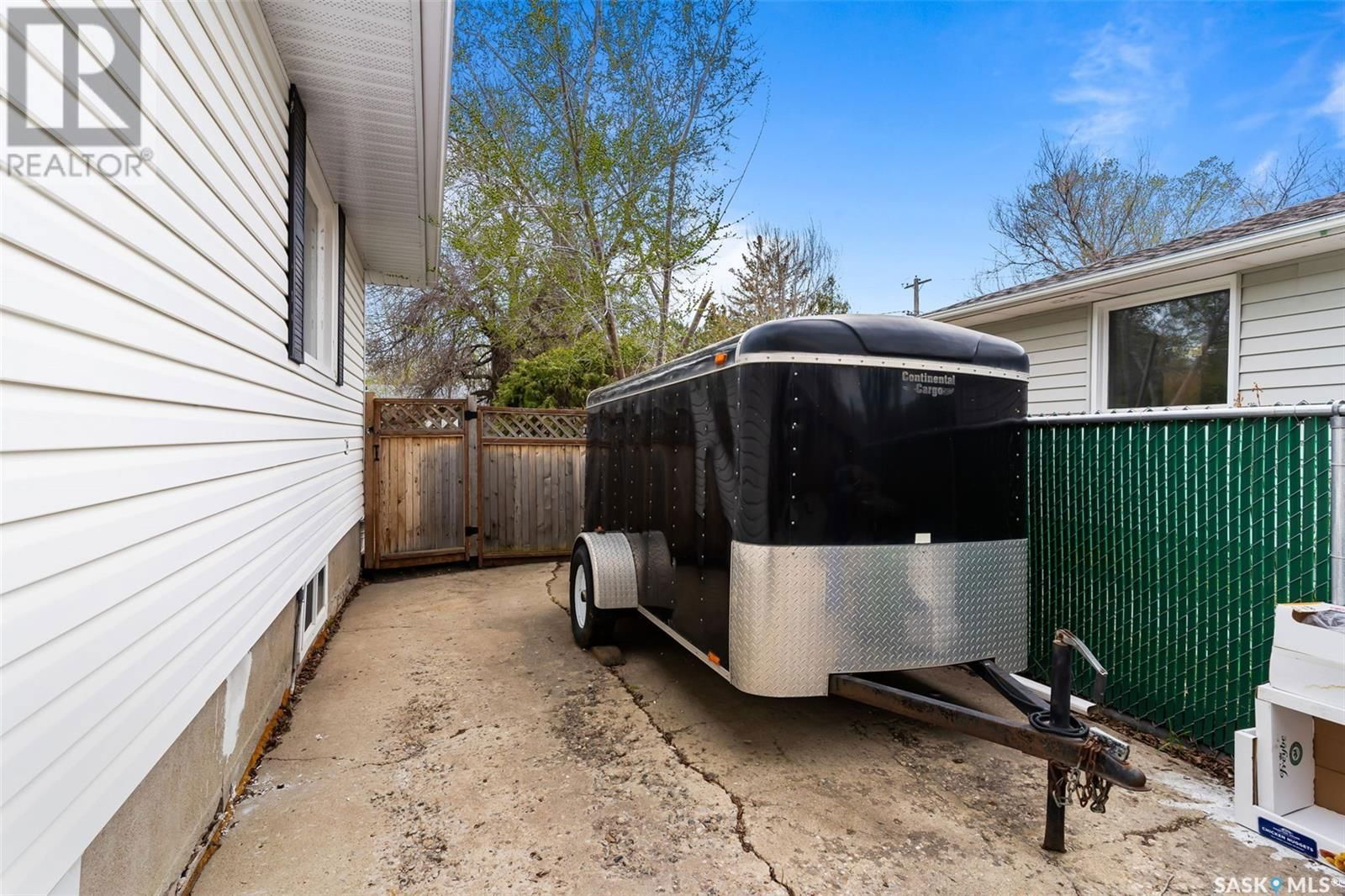 1609 Uhrich Avenue Regina, Saskatchewan