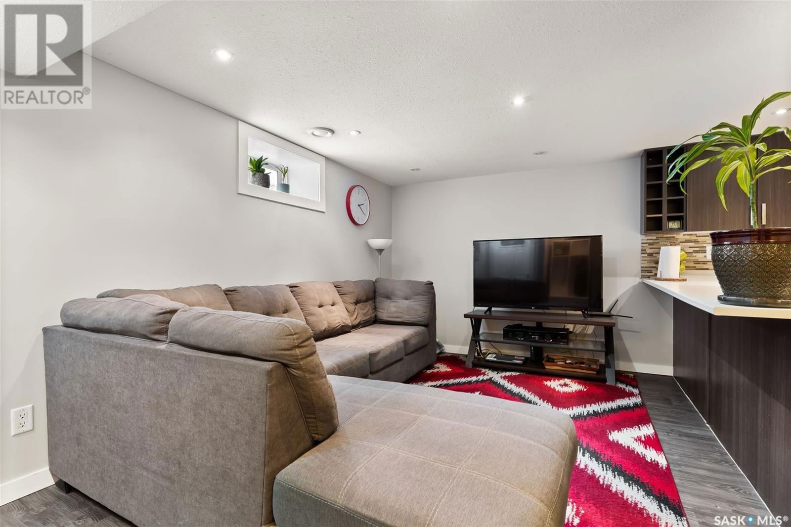 1609 Uhrich Avenue Regina, Saskatchewan