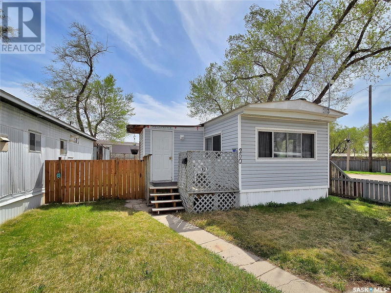 200 1524 Rayner Avenue Saskatoon, Saskatchewan
