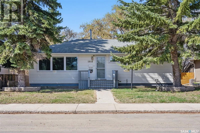 S - 1918 Wiggins Avenue Saskatoon, Saskatchewan