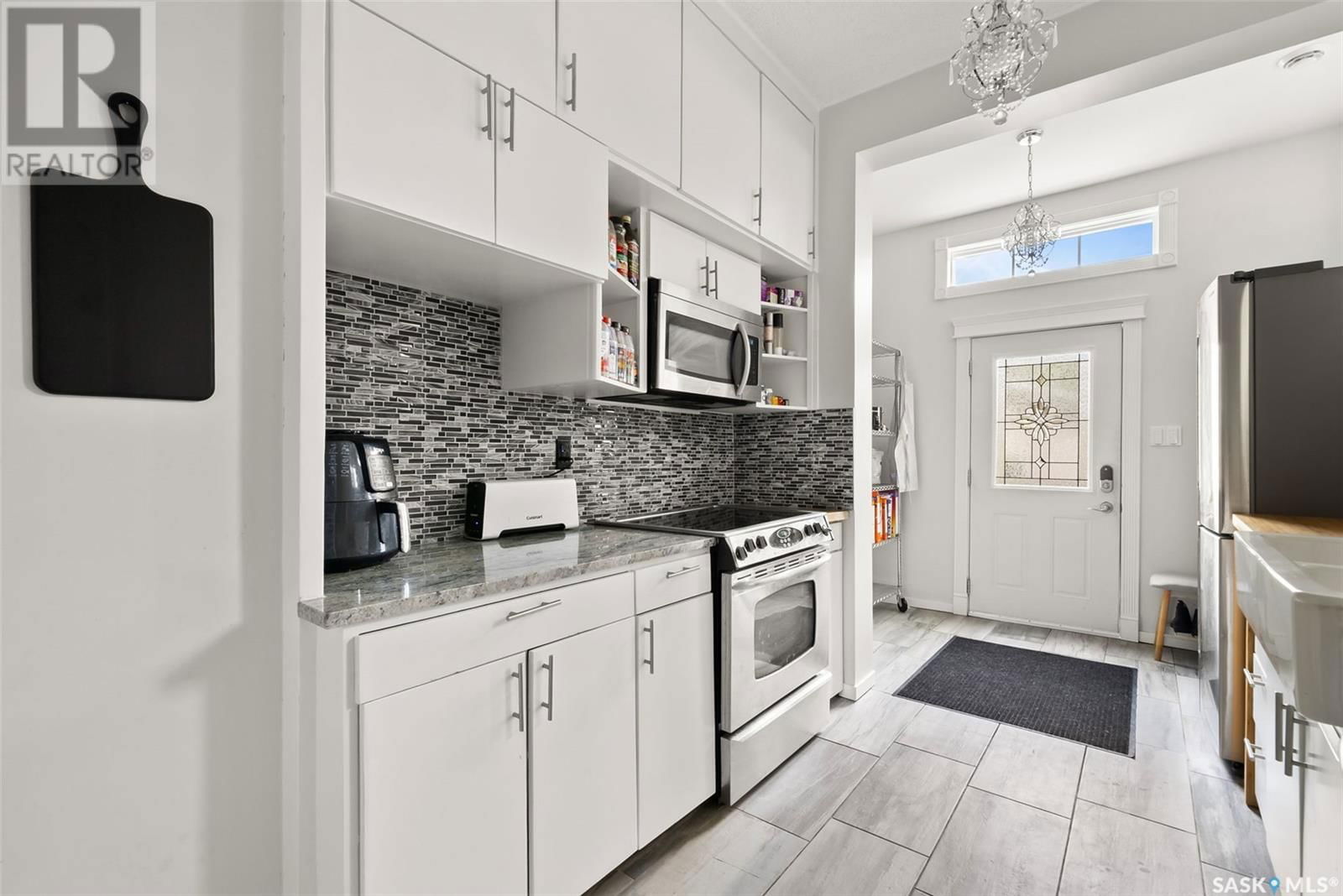 2033 RETALLACK STREET Image 14