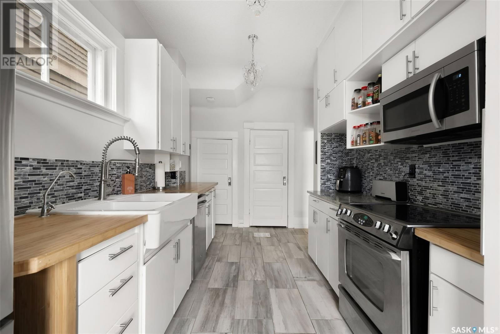 2033 RETALLACK STREET Image 15