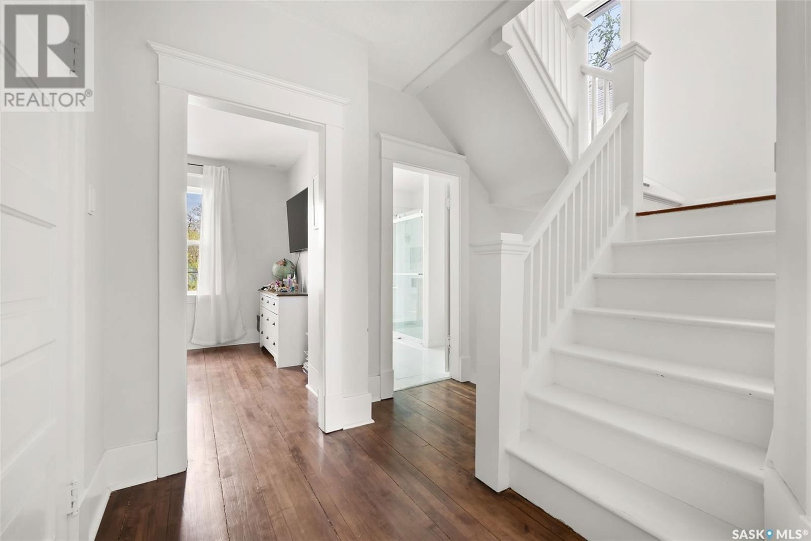 2033 RETALLACK STREET Image 19