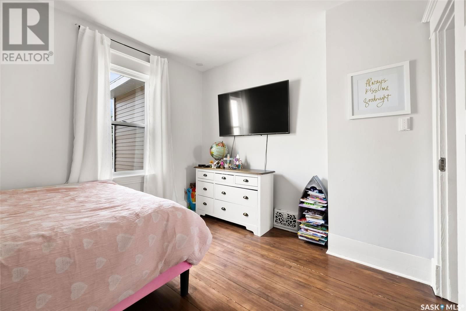 2033 RETALLACK STREET Image 21