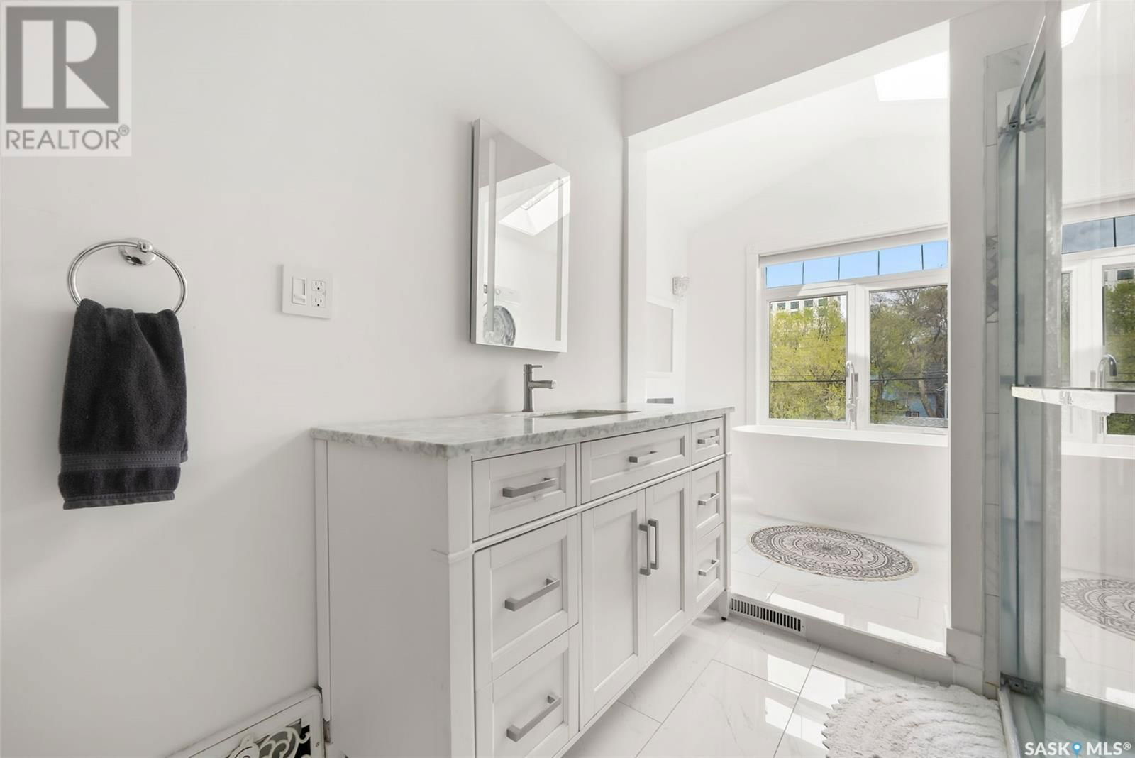2033 RETALLACK STREET Image 22