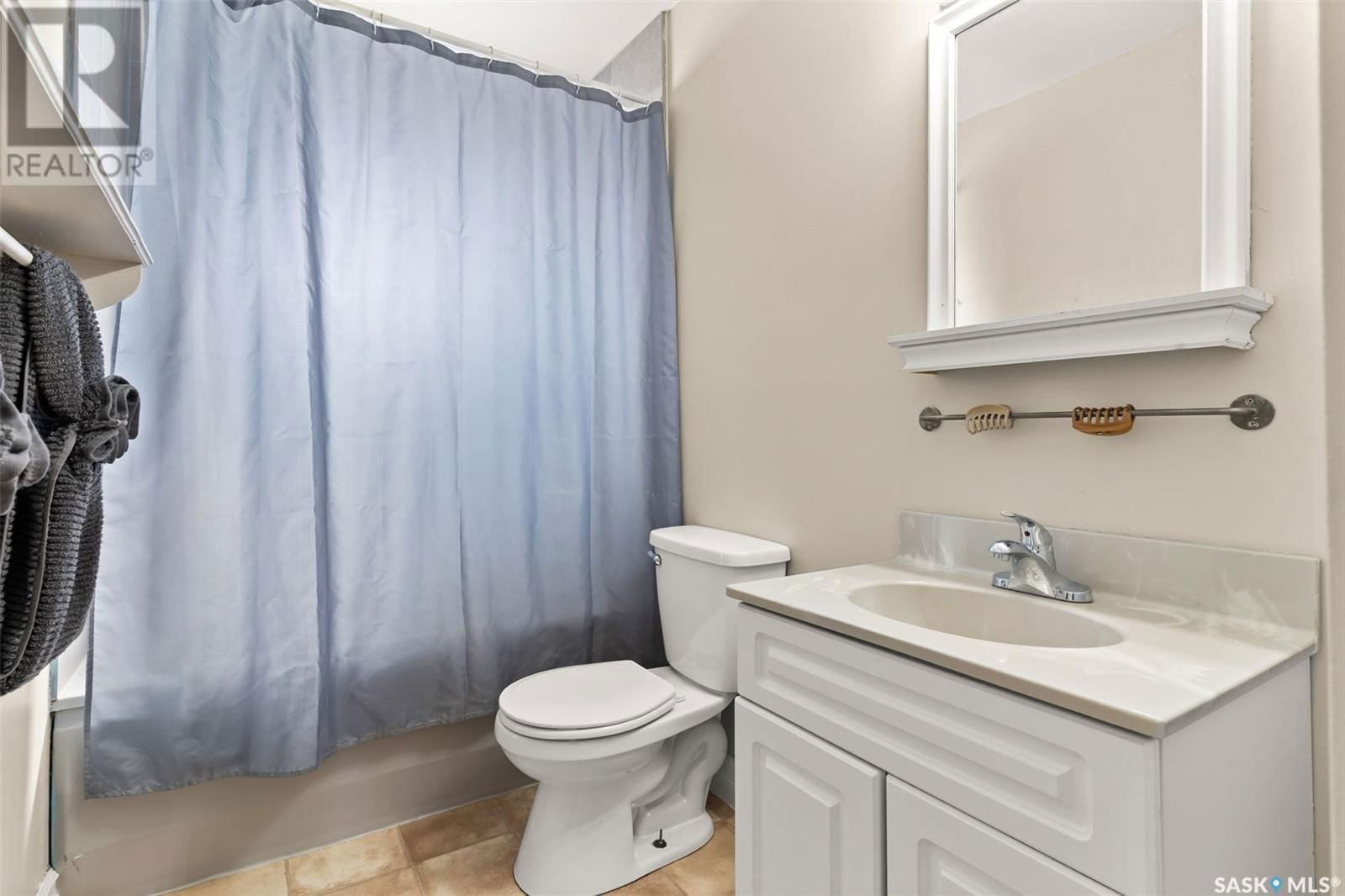 346 WELLINGTON DRIVE Image 18