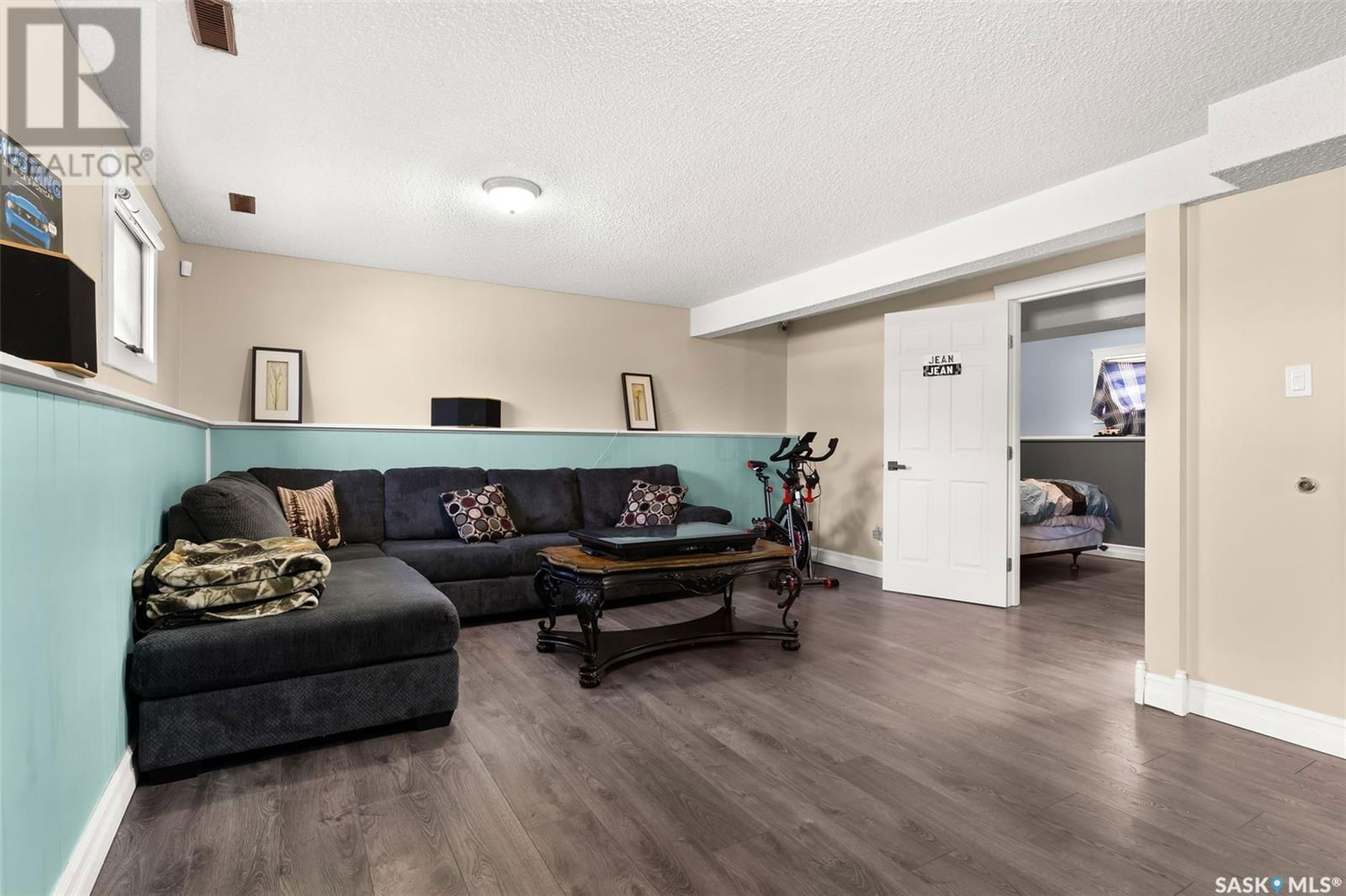 346 WELLINGTON DRIVE Image 21