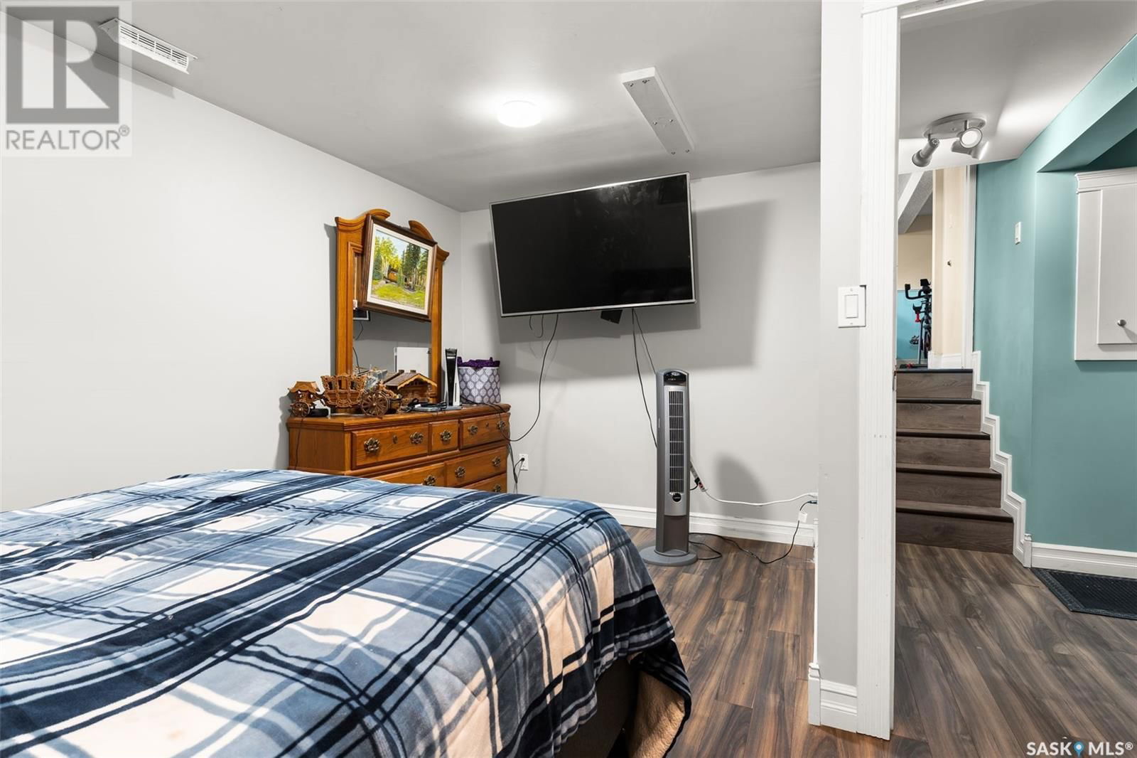 346 WELLINGTON DRIVE Image 29