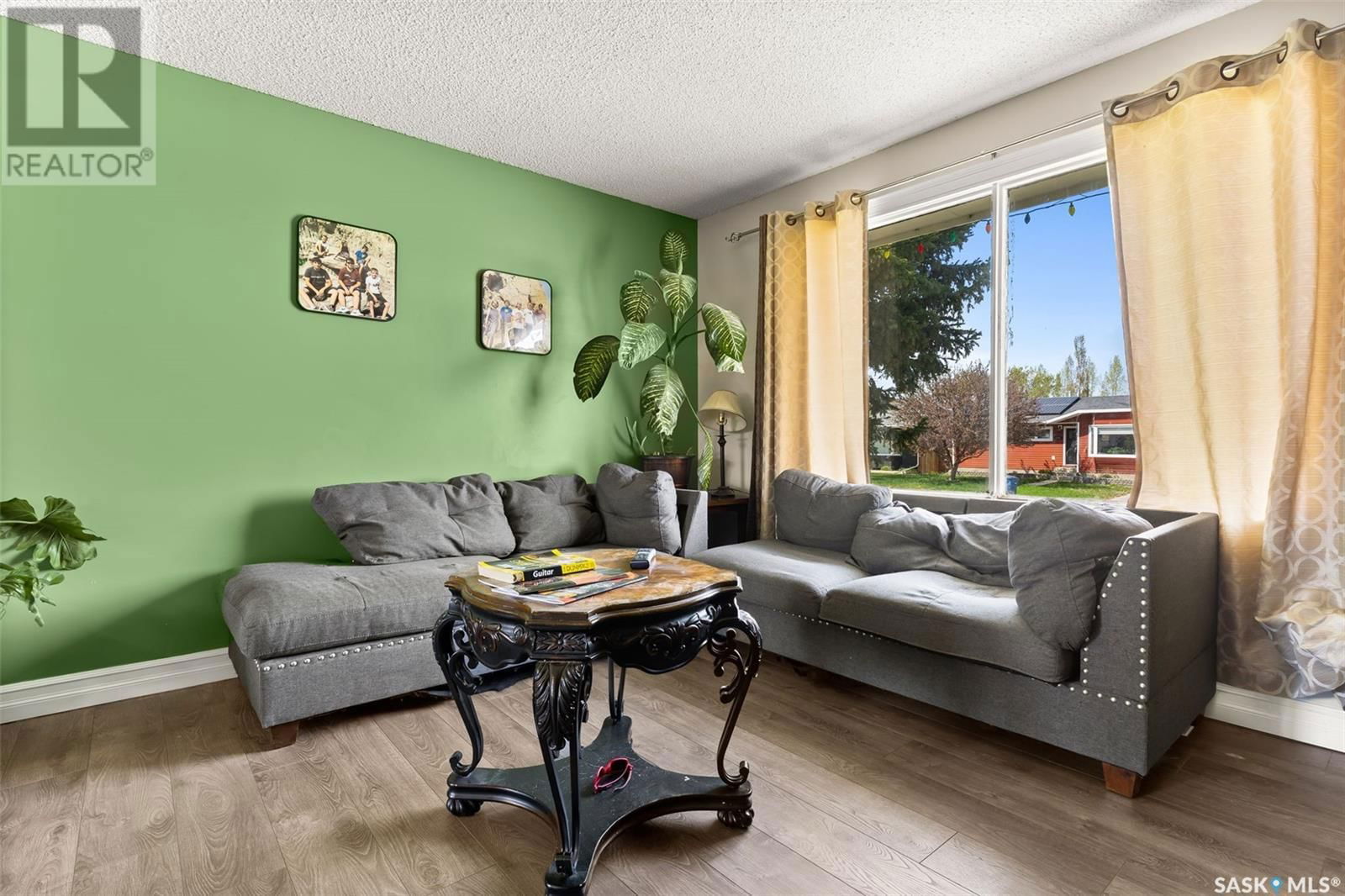 346 WELLINGTON DRIVE Image 5